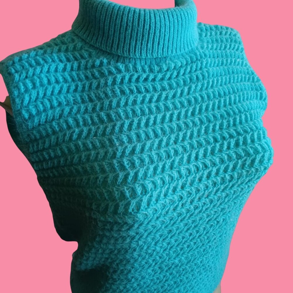 Medium Vintage Sleeveless Turtleneck Sweater 1960's Bulky Lansing Turquoise Mod